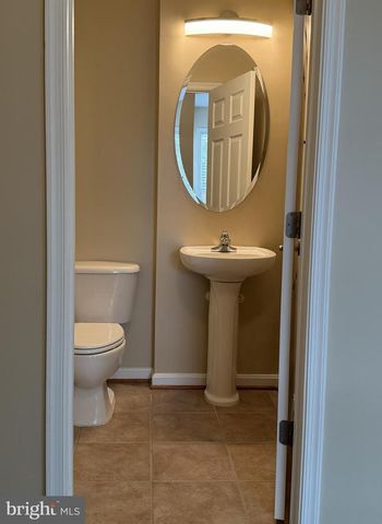 6765 HAMPTON BAY LN, Gainesville, VA 20155