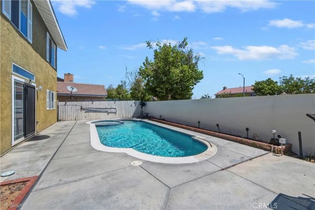 12845 Gifford Way, Victorville, CA 92392