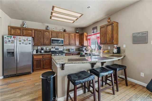 12845 Gifford Way, Victorville, CA 92392