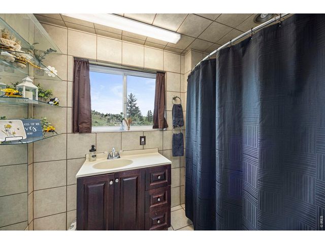 228 Mount Everest Dr, Livermore, CO 80536
