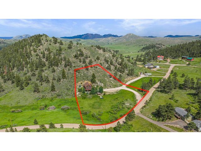 228 Mount Everest Dr, Livermore, CO 80536