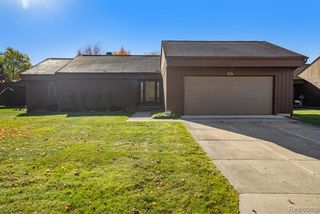 634 Applegate Lane, Grand Blanc, MI 48439