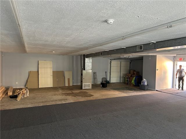 980 Post Road, Warwick, RI 02888