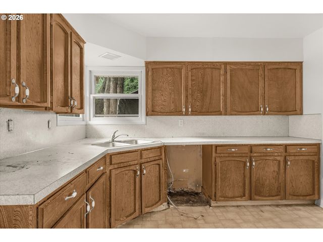 7101 Se 122ND Ave, Portland, OR 97236