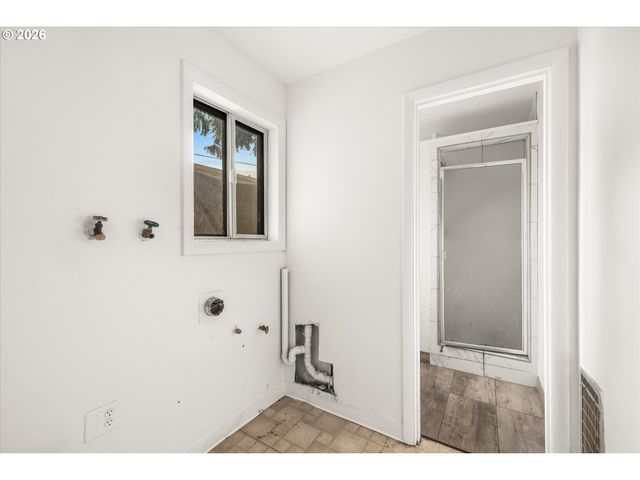 7101 Se 122ND Ave, Portland, OR 97236