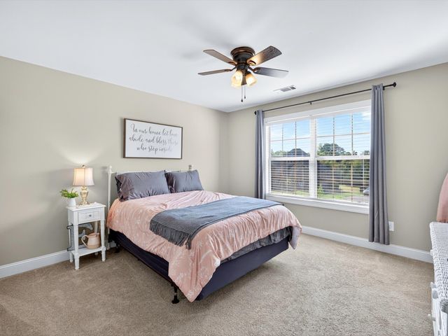 2731 Jasmine St, Lebanon, TN 37087