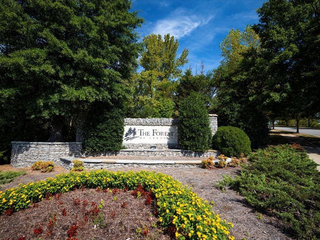 2731 Jasmine St, Lebanon, TN 37087
