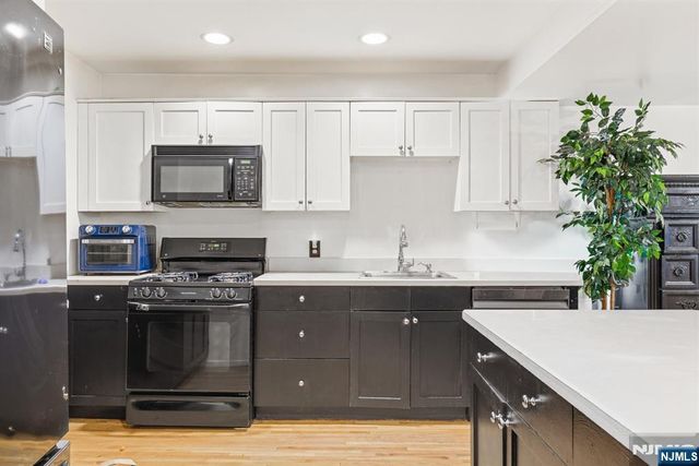 17-25 Church Street 6, South Orange Village, NJ 07079