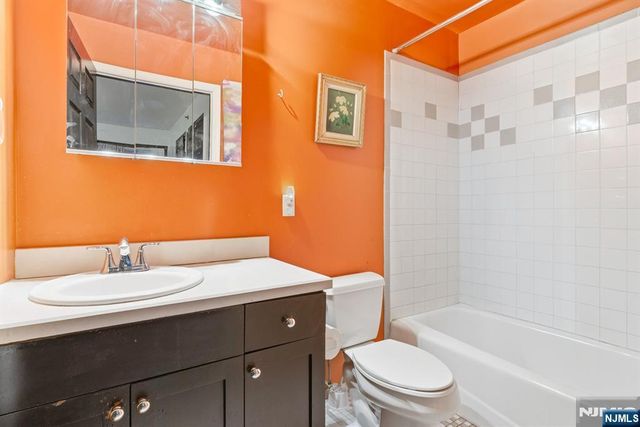 17-25 Church Street 6, South Orange Village, NJ 07079