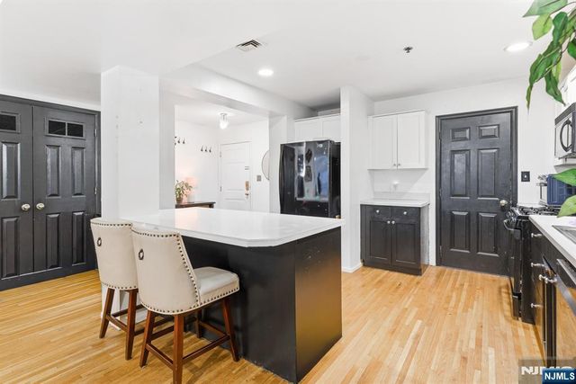 17-25 Church Street 6, South Orange Village, NJ 07079