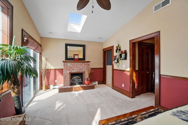 233 N Main Street, Swanton, OH 43558