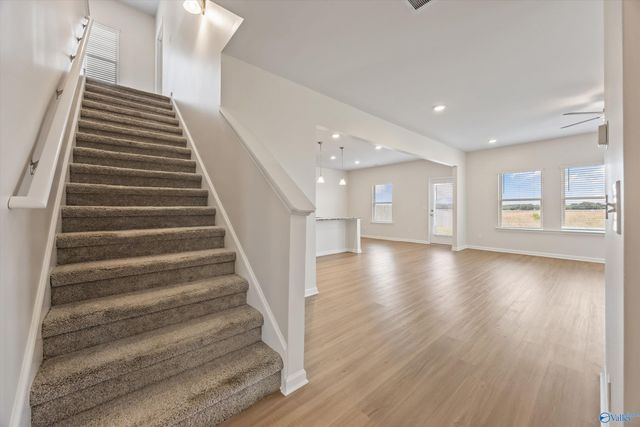 148 Mill Valley Way, New Market, AL 35761