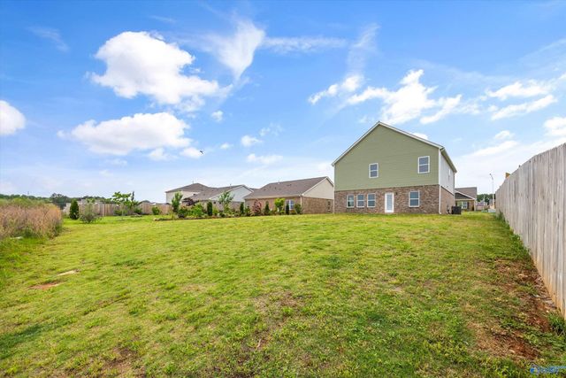 148 Mill Valley Way, New Market, AL 35761
