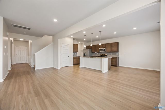 148 Mill Valley Way, New Market, AL 35761