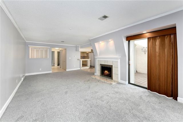 6708 W 109th Street E, Overland Park, KS 66211