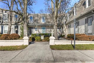 6708 W 109th Street E, Overland Park, KS 66211