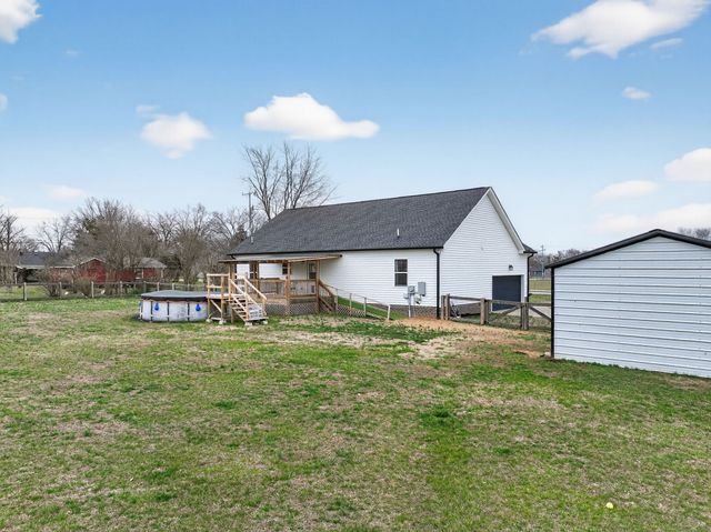 102 Glacier Ct, Portland, TN 37148