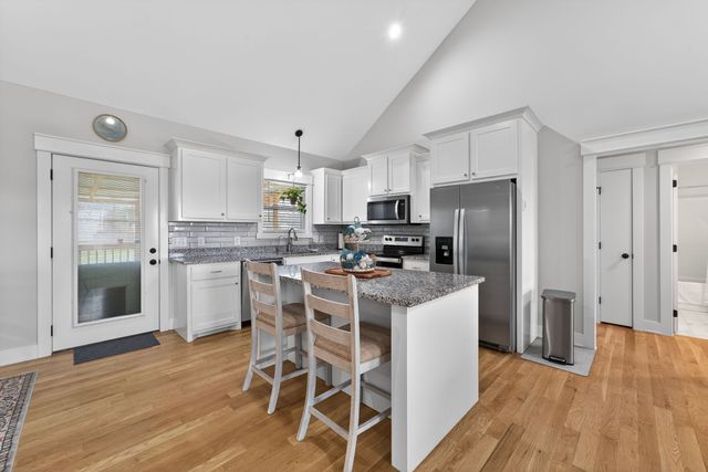 102 Glacier Ct, Portland, TN 37148