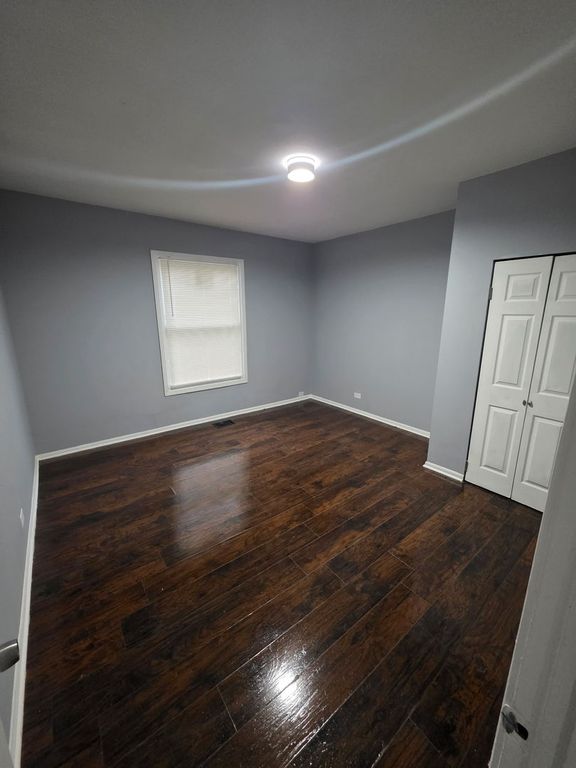 8013 S Marquette Avenue, Chicago, IL 60617 — photo 5
