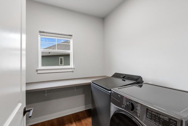 3246 Blue Star CIRCLE, Racine, WI 53406