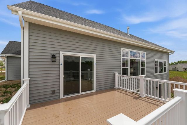 3246 Blue Star CIRCLE, Racine, WI 53406