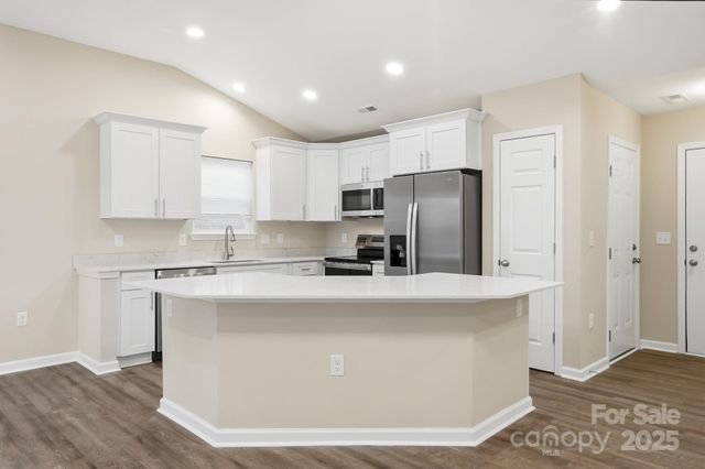 3028 Westwinds Court, Charlotte, NC 28214