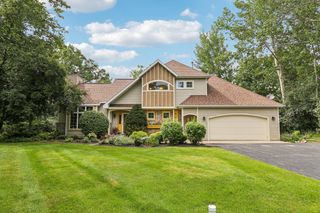 N67W32462 Wildwood Point ROAD, Hartland, WI 53029