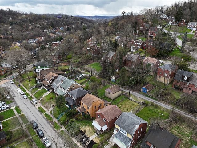 1931 Remington Dr, Homewood Brushton, PA 15221