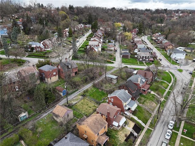 1931 Remington Dr, Homewood Brushton, PA 15221