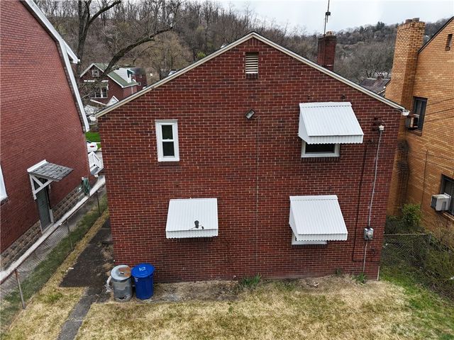 1931 Remington Dr, Homewood Brushton, PA 15221