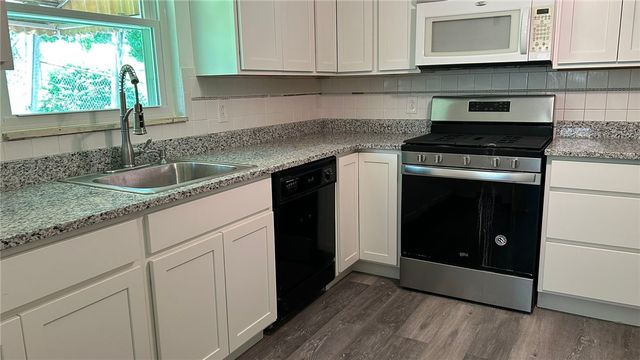 1931 Remington Dr, Homewood Brushton, PA 15221