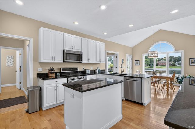 50676 Lakeside Drive, Granger, IN 46530