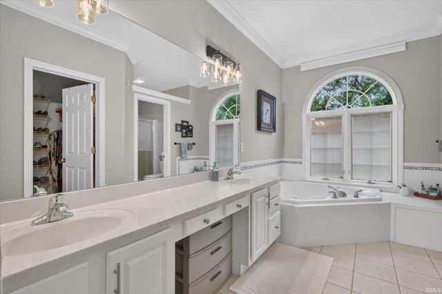 50676 Lakeside Drive, Granger, IN 46530