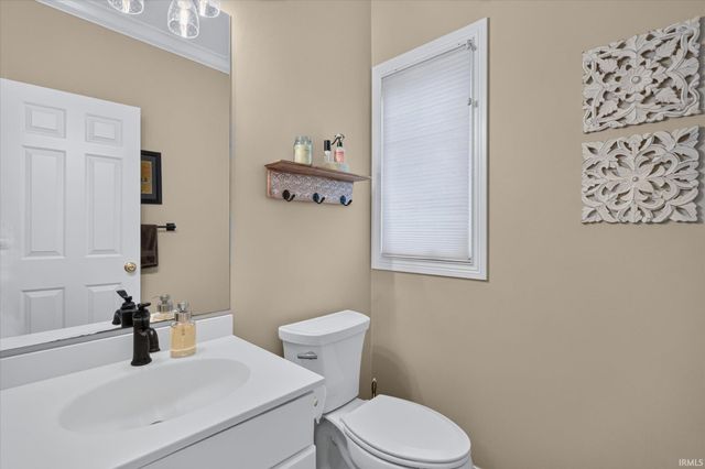 50676 Lakeside Drive, Granger, IN 46530