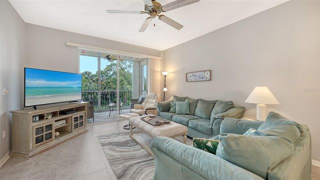 9630 CLUB SOUTH CIRCLE 6202, Sarasota, FL 34238