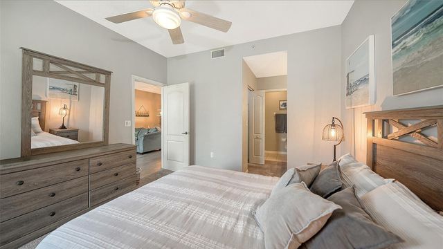 9630 CLUB SOUTH CIRCLE 6202, Sarasota, FL 34238