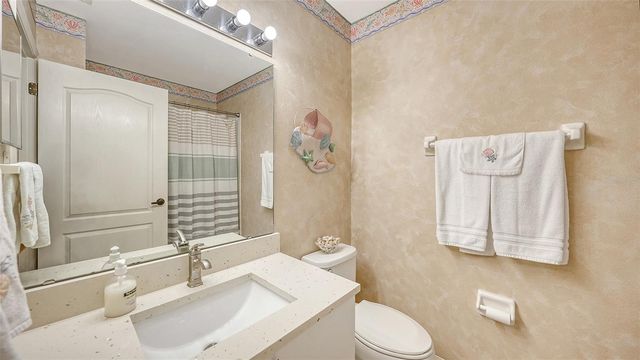9630 CLUB SOUTH CIRCLE 6202, Sarasota, FL 34238
