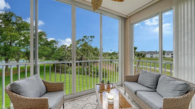9630 CLUB SOUTH CIRCLE 6202, Sarasota, FL 34238