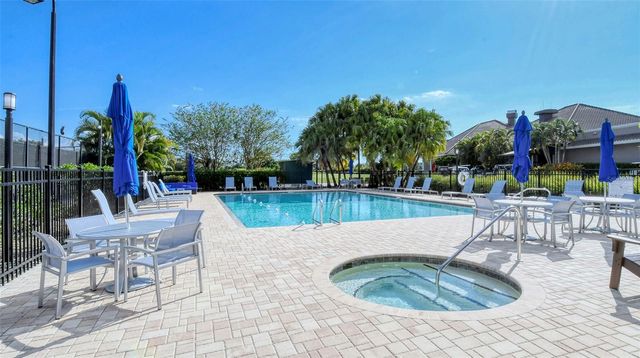 9630 CLUB SOUTH CIRCLE 6202, Sarasota, FL 34238