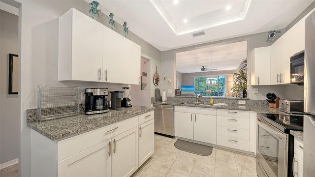 9630 CLUB SOUTH CIRCLE 6202, Sarasota, FL 34238