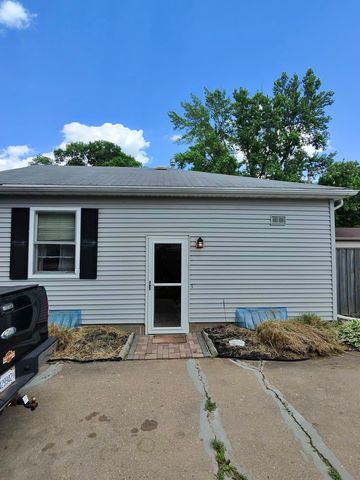 4128 27th Avenue, Rock Island, IL 61201