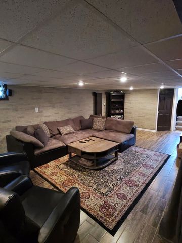 4128 27th Avenue, Rock Island, IL 61201