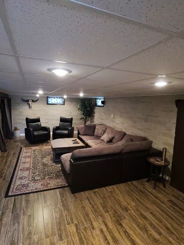 4128 27th Avenue, Rock Island, IL 61201