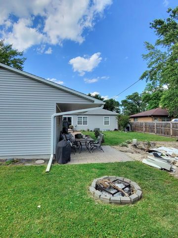 4128 27th Avenue, Rock Island, IL 61201
