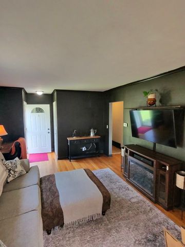 4128 27th Avenue, Rock Island, IL 61201