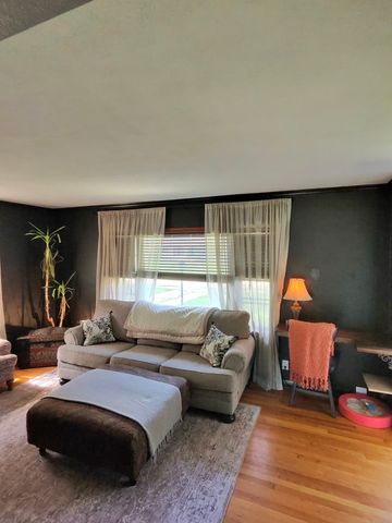 4128 27th Avenue, Rock Island, IL 61201