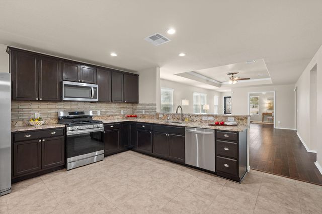 2811 Cone Flower Drive, Richmond, TX 77469