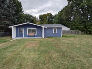 1009 N Ferry Street, Ludington, MI 49431