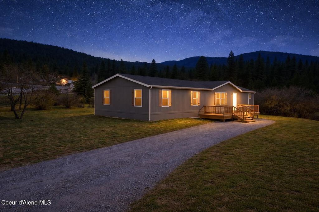 132 Finlay Loop, Kingston, ID 83839