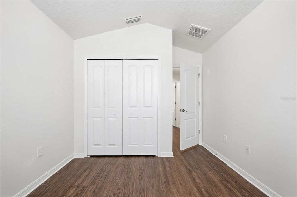 Image 24 of property listing at 1004 CRISTELLE JEAN DRIVE, Ruskin, FL 33570